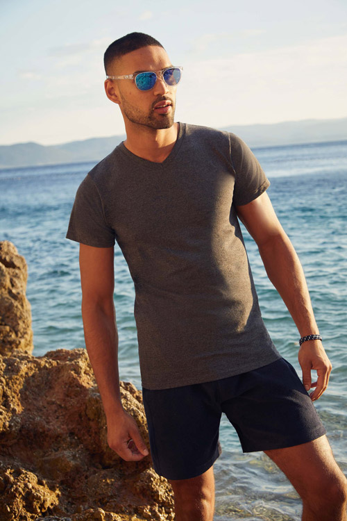 T-shirt homme col v valueweight (61-066-0)